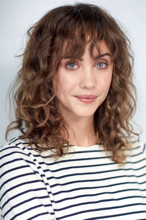 mid length wavy hair with bangs